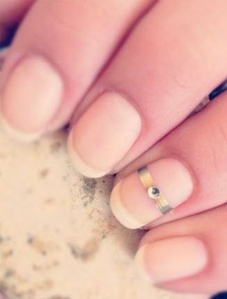 anel nas unhas
