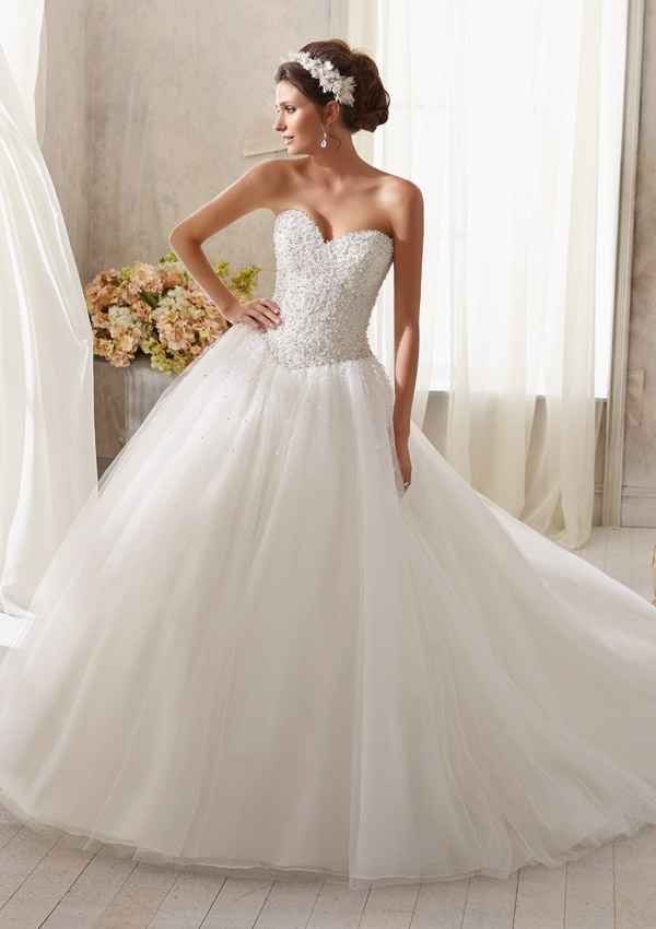 Tipos de corpos & modelos de vestidos para valorizar si mesma - 15