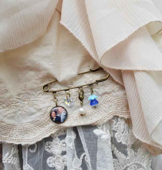 [Tradições]: Something old, something new, something borrowed, something blue. - 2