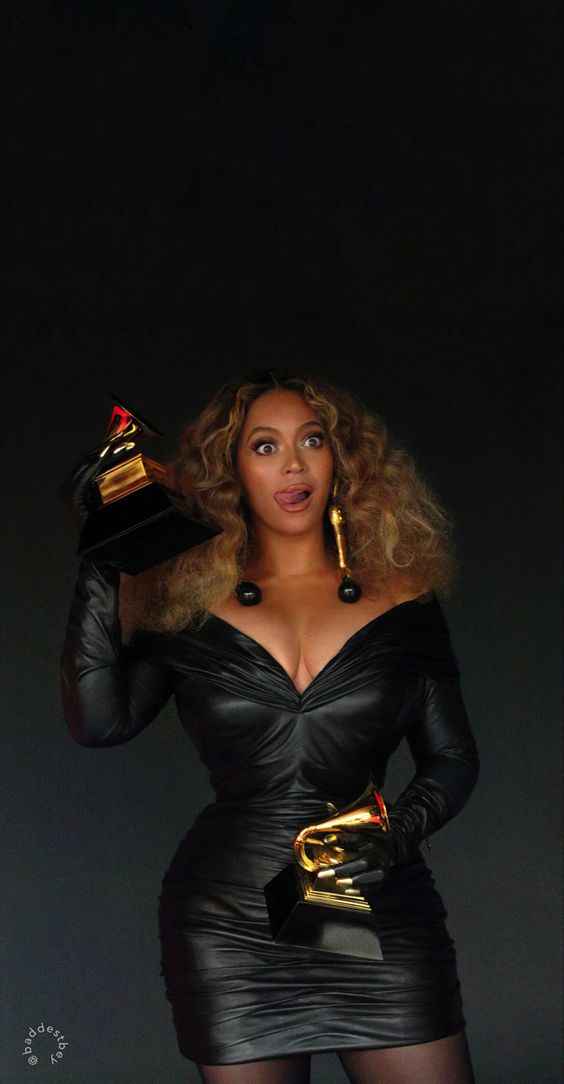 Divas do pop no seu casamento: a celebrante - 1