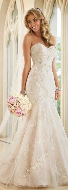Vestido tomara que caia para combinar com o acessório