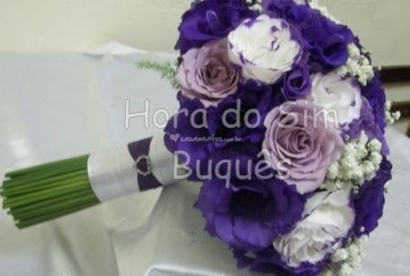 Buquê Natural de Rosas, Lilás, Roxo e Branco
