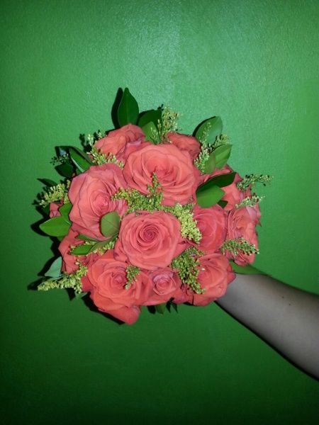 Buquê Natural de Rosas Vermelhas ou Brancas ou Lilás