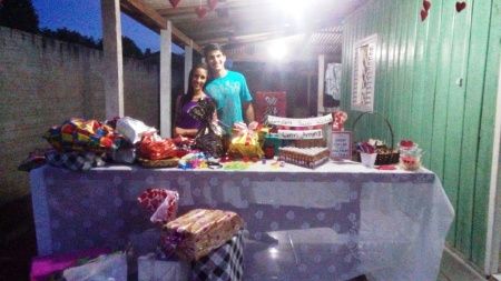 Mesa dos presentes