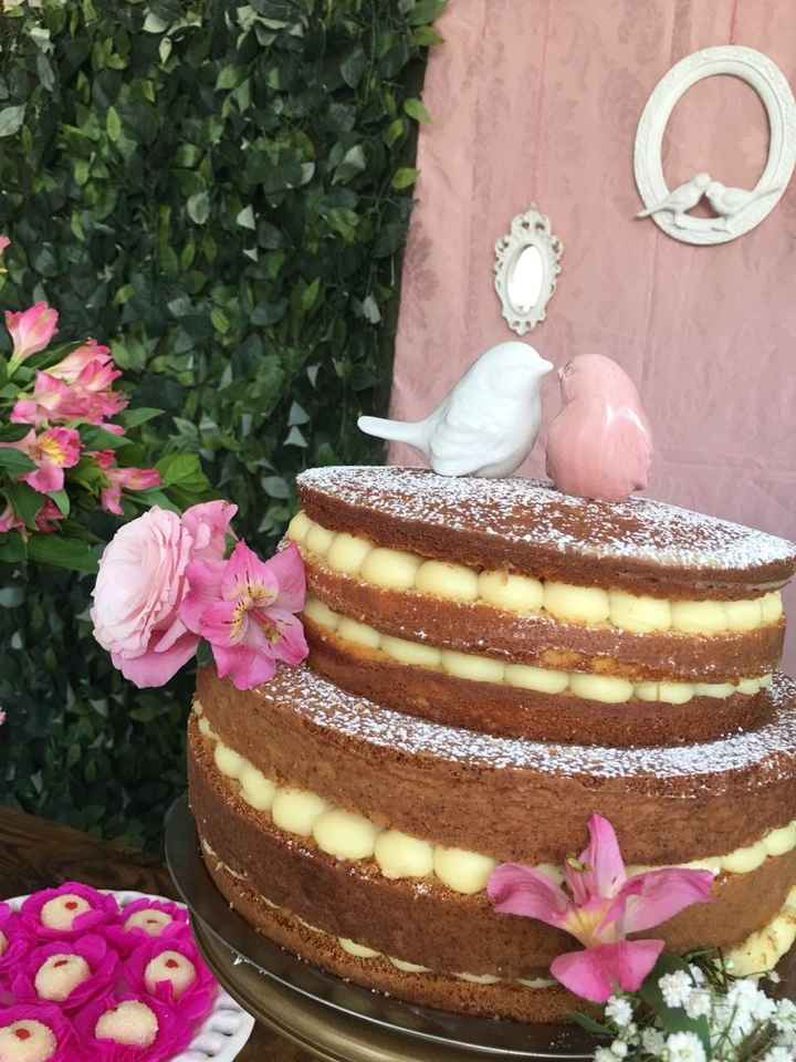 Naked cake feito pelo noivo 