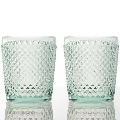 Copos para decoração.
