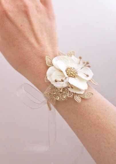 corsage