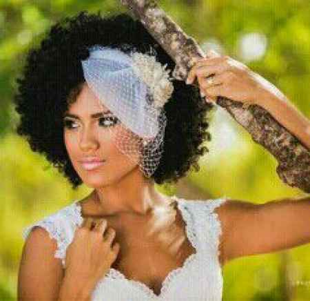Penteado para noivas cacheadas - 2