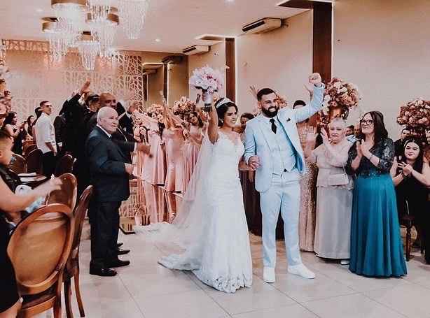 Caseeei 🎉🎉👰🏽‍♀️ - 2