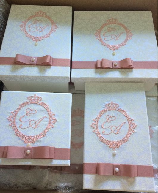 Minhas caixas chegou lembrancinha dos padrinhos  /país/sogros - 2