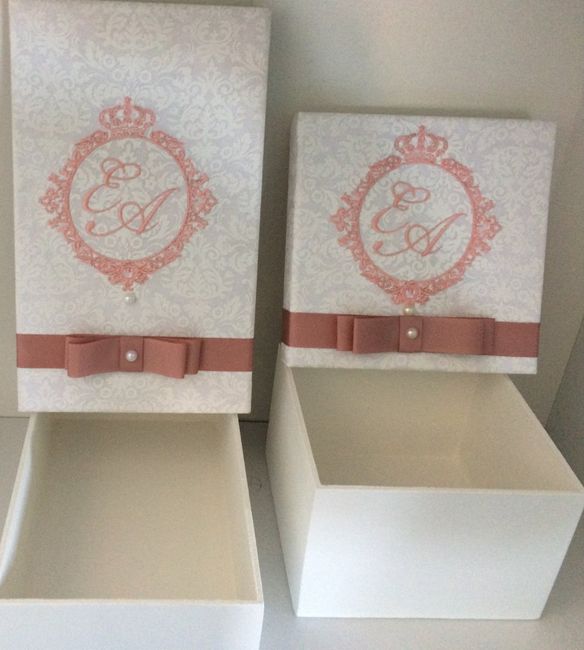 Minhas caixas chegou lembrancinha dos padrinhos  /país/sogros - 8