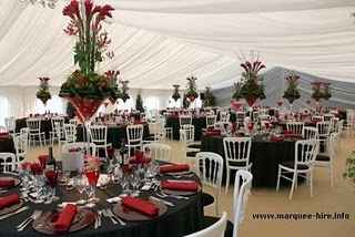 Casamento preto, branco e vermelho