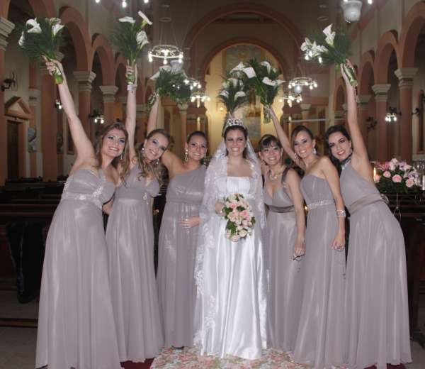 Vestido e madrinha