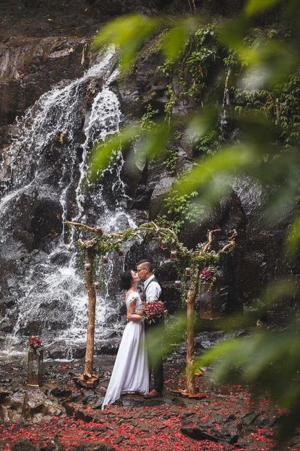 Casamento na cachoeira 🤔🤔 4