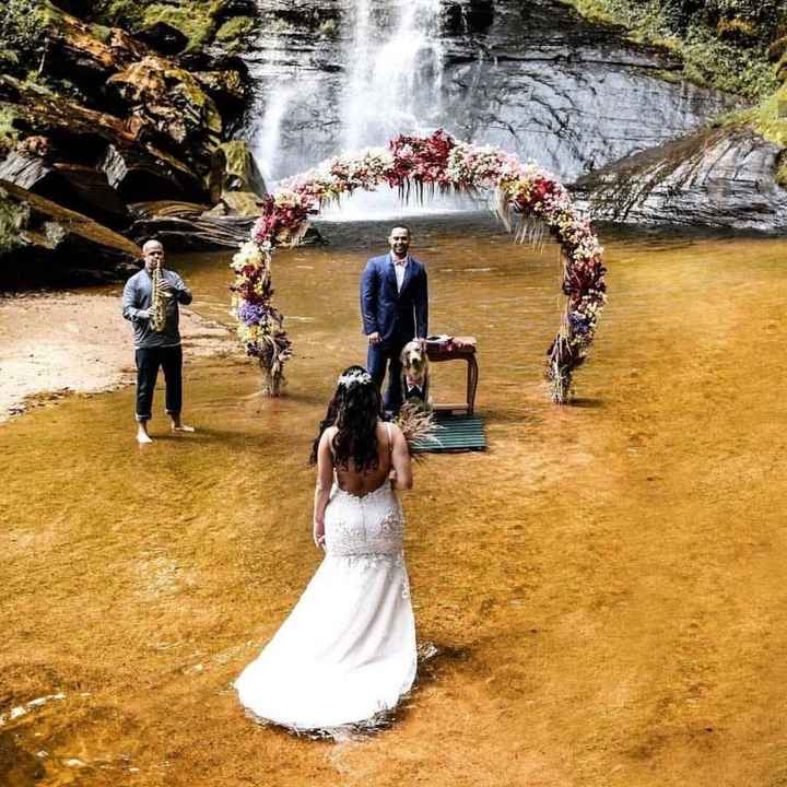 Casamento na cachoeira 🤔🤔 - 1