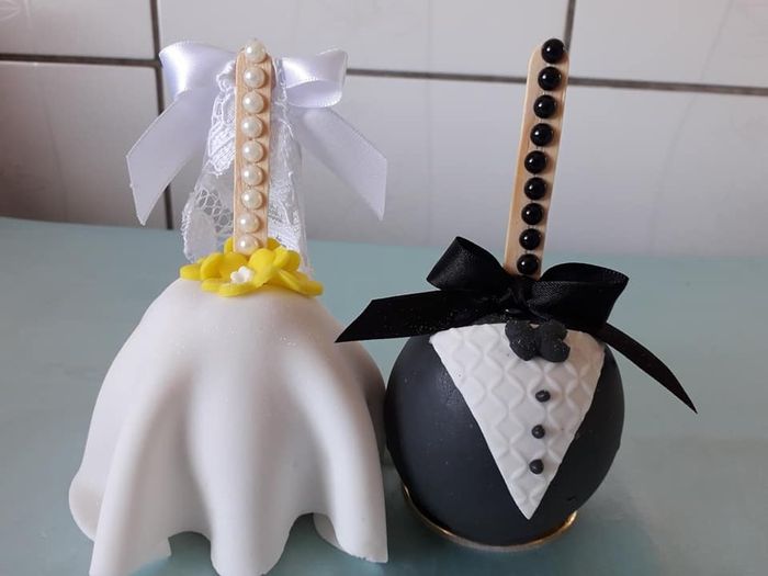 Topo de bolo. Não iremos fazer festa, mas faremos um jantar para a família e amigos mais íntimos . 