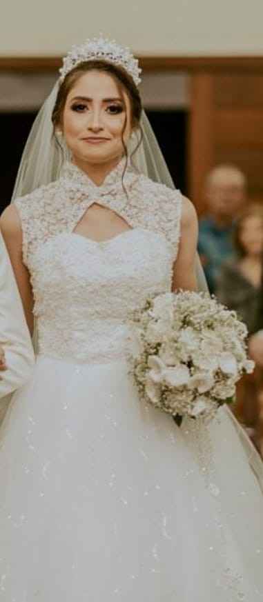 Vestido e Coroa 