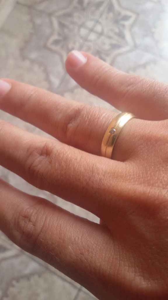 minha aliança de noivado e que será usada como aliança de casamento