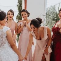 Momento de colocar o vestido!! Me ajudem!! - 4