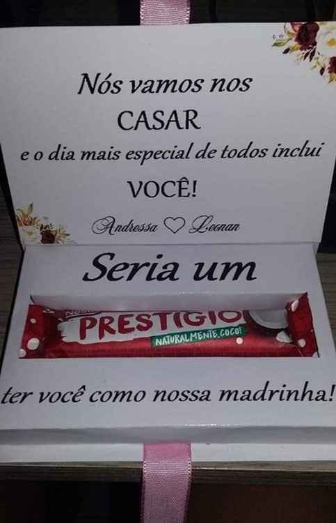Essa eu acho bem legal e não precisa de caixa... apenas o convite.