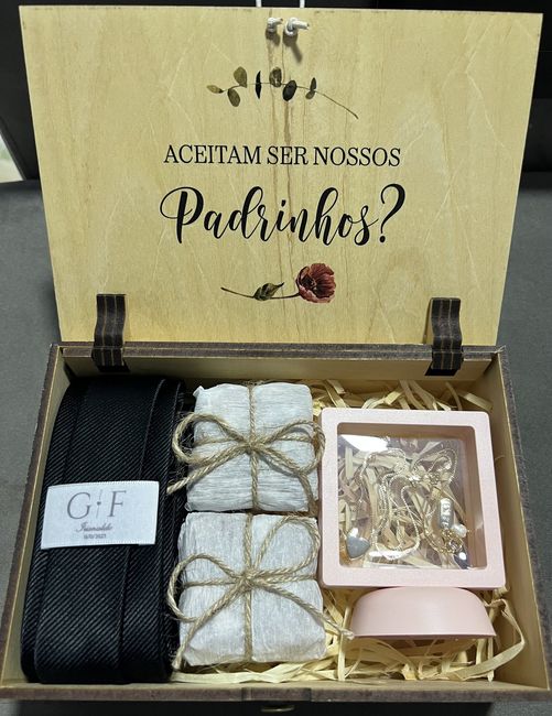 Caixa para padrinhos e madrinhas 8