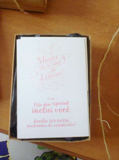 Os cartões por cima