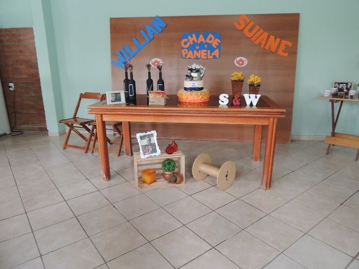 Nossa mesa: eu amei o resultado e foi o que falei com vocês usamos tudo que tinhamos em casa, e pedi