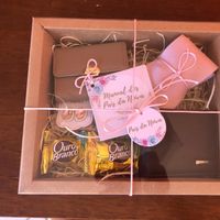 Entrega das caixas: pais e avó ❤️ - 2