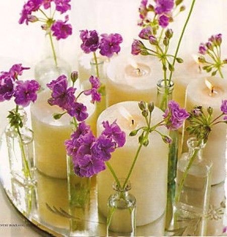 Centro de mesa com flores ROXAS *.*