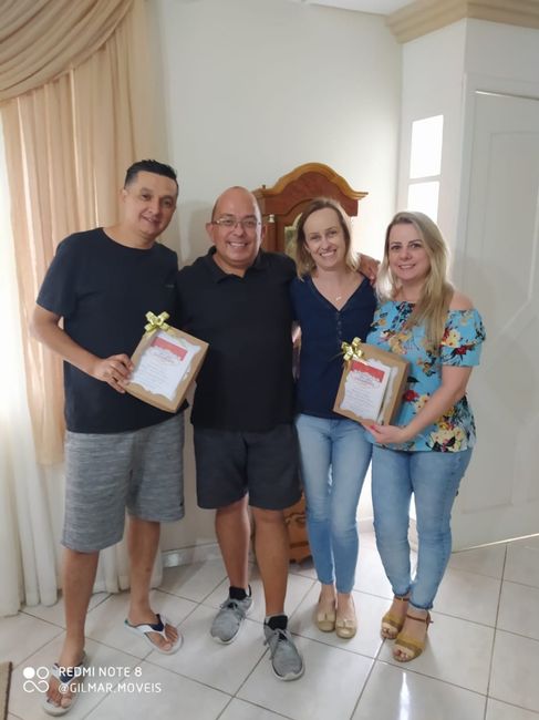Entrega dos convites/caixas dos padrinhos +Save the Date para outros convidados 1