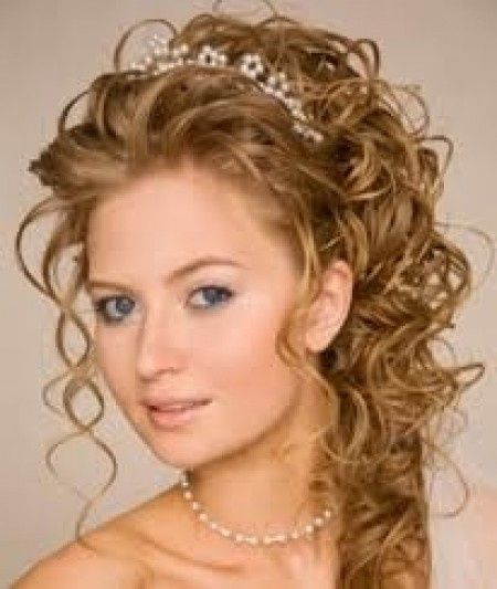 Eu quero esse penteado...simplesmente lindo