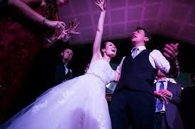 Casamento Evangélico com Pista de Dança? #vem Opinar 1