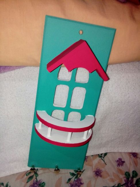 Sobre a casa, detalhes pintados por nós 😍 - 2