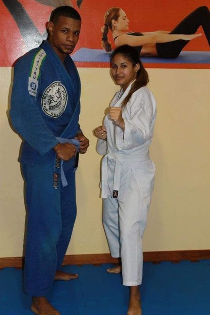 Ele jiu Jitsu e eu Karatê