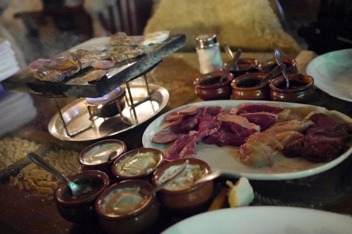 Noite de fondue