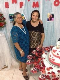 minha avó é a de verde e ela a de preto 