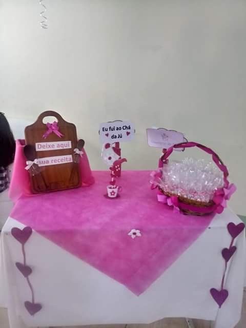 Cantinho das lembrancinhas e para escrever uma receitinha no meu Livro de Receita (livro feito por m