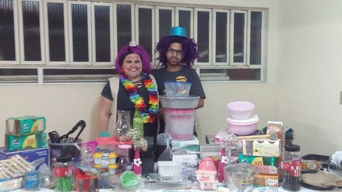 Todos os presentes abertos! Nesta foto até não parece muito, mas tivemos que voltar em dois carros p