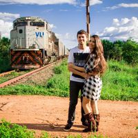 Tivemos a sorte de conseguir uma foto com o trem passando ao vivo kk