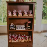 Bolo fake e centro de mesa rústicos - 3