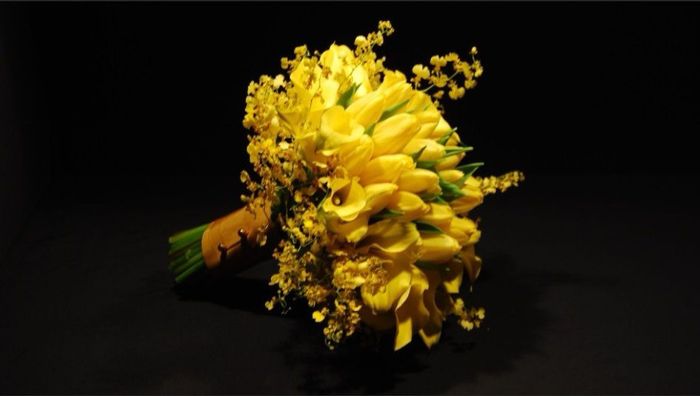 Tulipas com Orquídea Oncidium