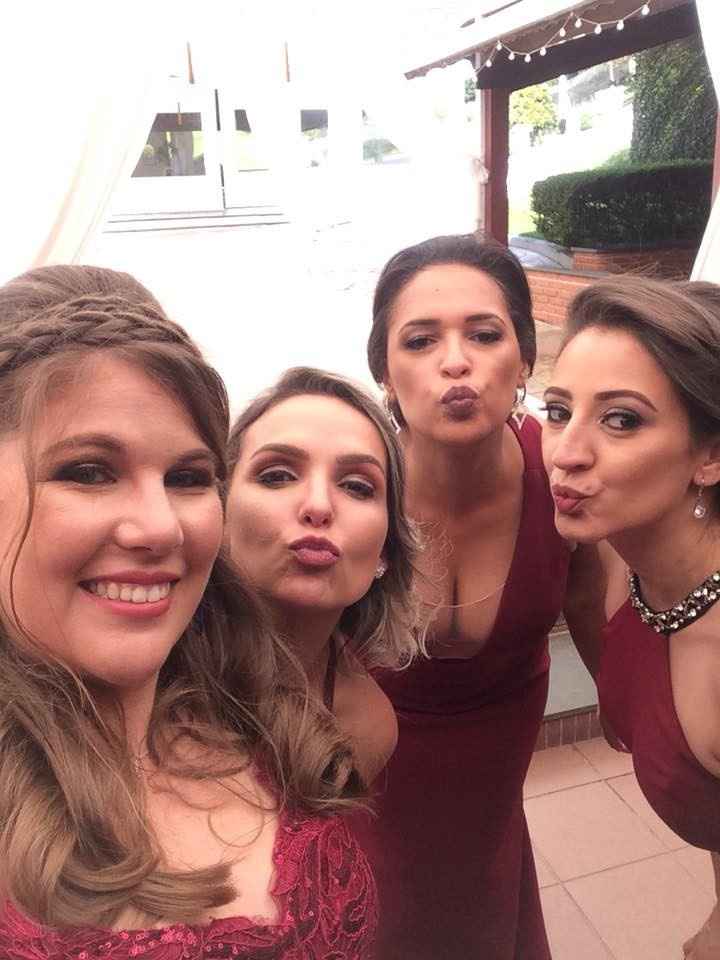 Durante a festa com as madrinhas