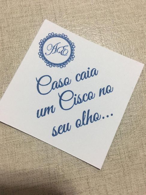 vi esse exemplo na internet, coloque as suas iniciais e de seu amor, depois imprima no papel cartão