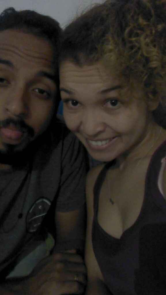 Poste uma foto com o seu amor - 1