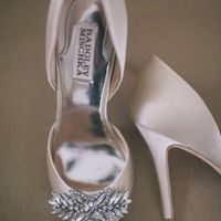 Duelo de sapatos: aberto x fechado