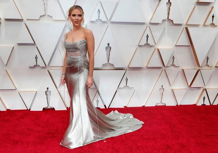 Vestidos do Oscar: quais desses looks usariam como convidadas de um casamento? 3