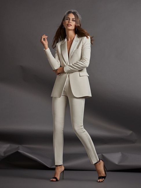 Buscando inspirações para se casar de calça no civil? 4