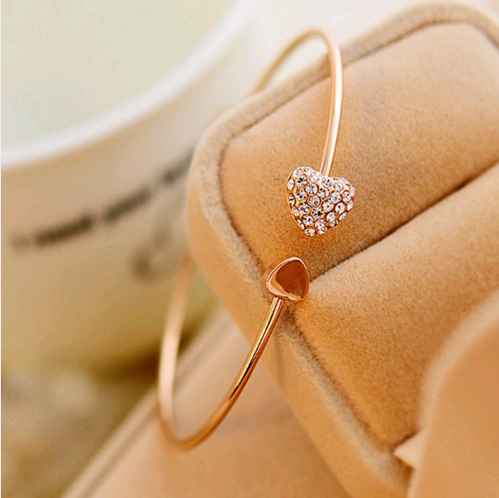 A pulseira :)