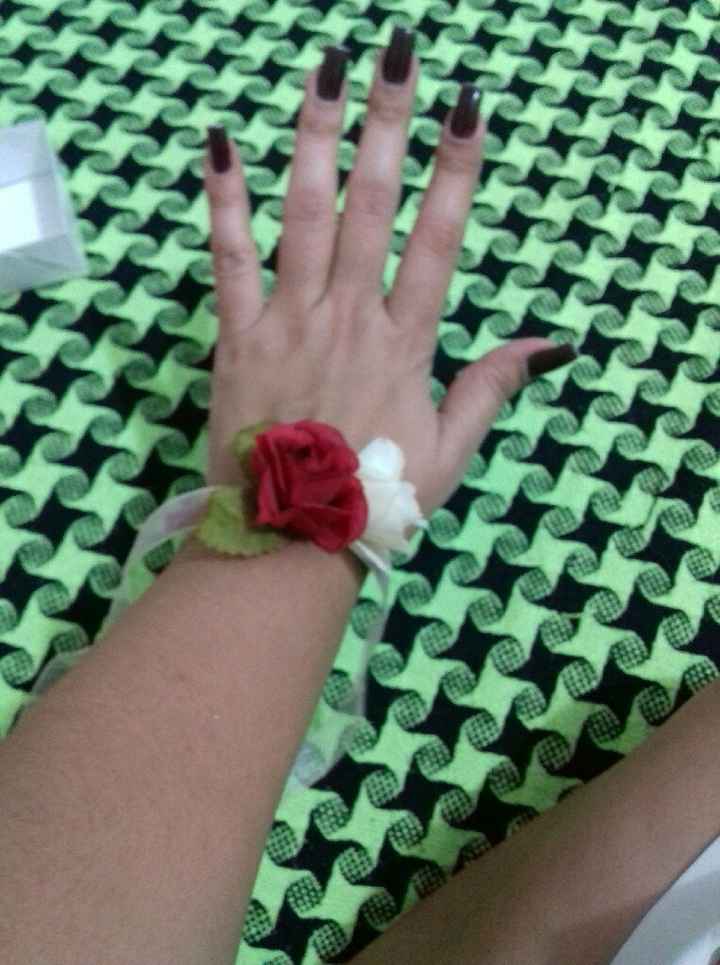 Corsage - 1