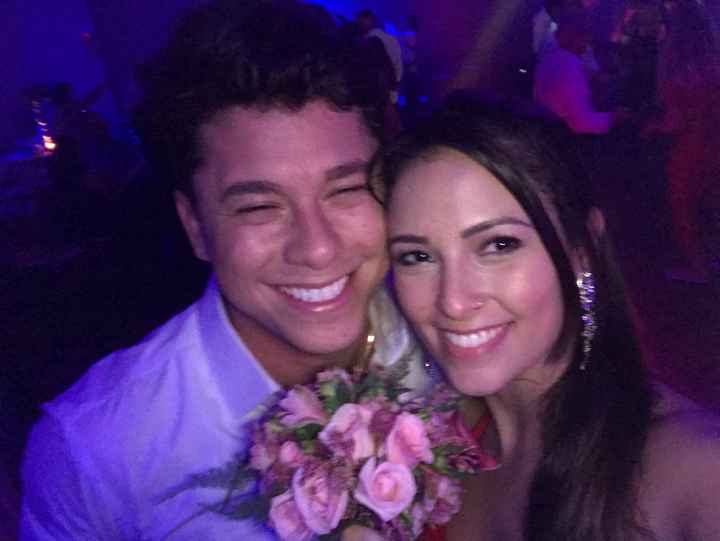 Peguei o buquê da noiva, e agora ? 💐 - 1